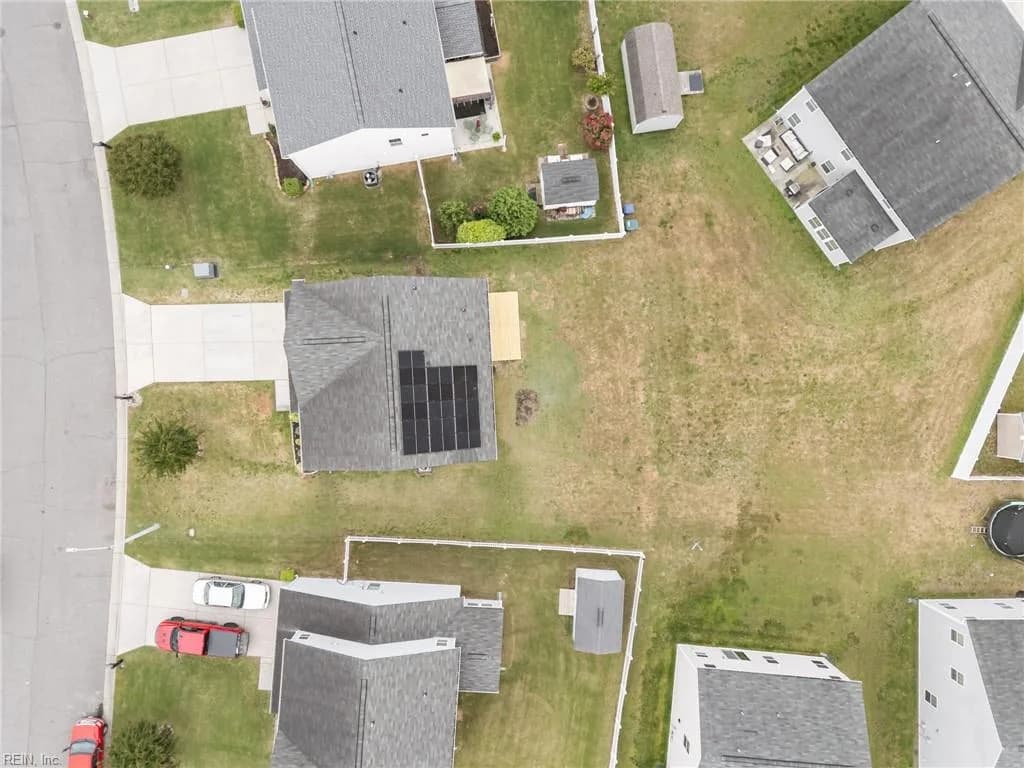 242 Hawksbill LN, NEWPORTNEWS VA 23601 - Photo 5