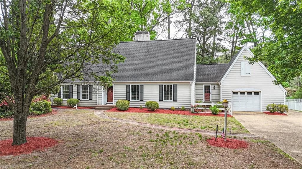 202 Dawson DR, SEAFORD VA 23696