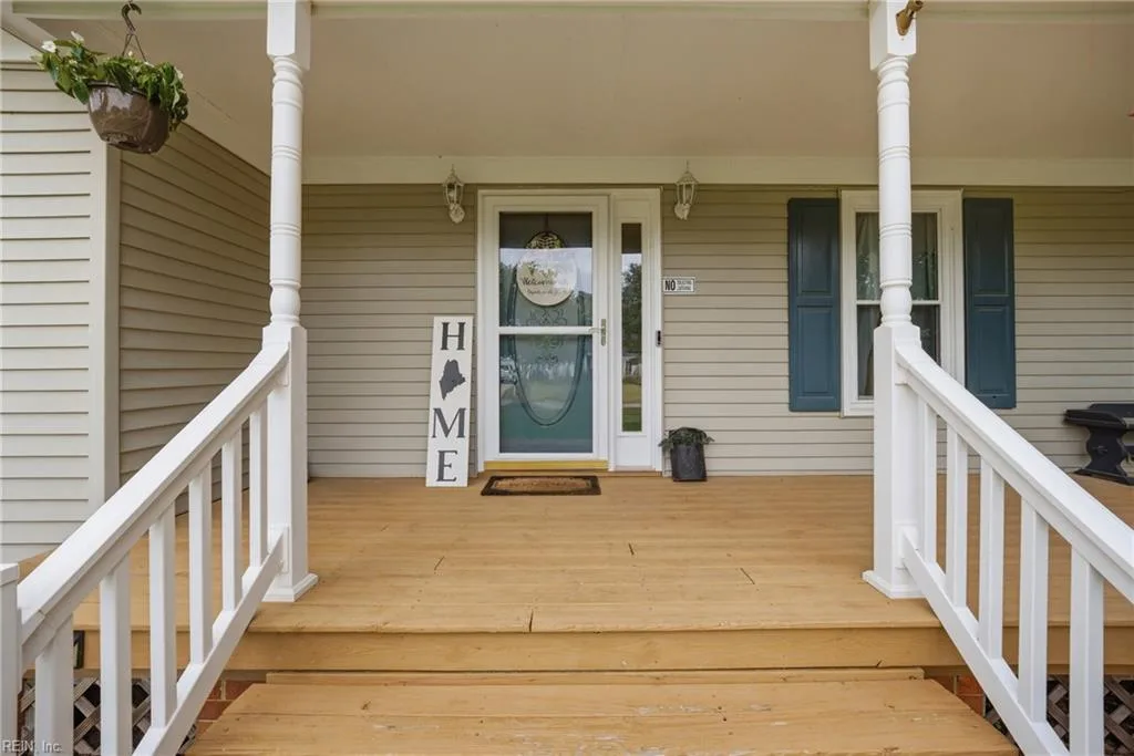101 Kings Point DR, SUFFOLK VA 23434 - Photo 3