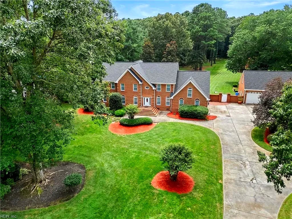 641 Ravenwoods DR, CHESAPEAKE VA 23322
