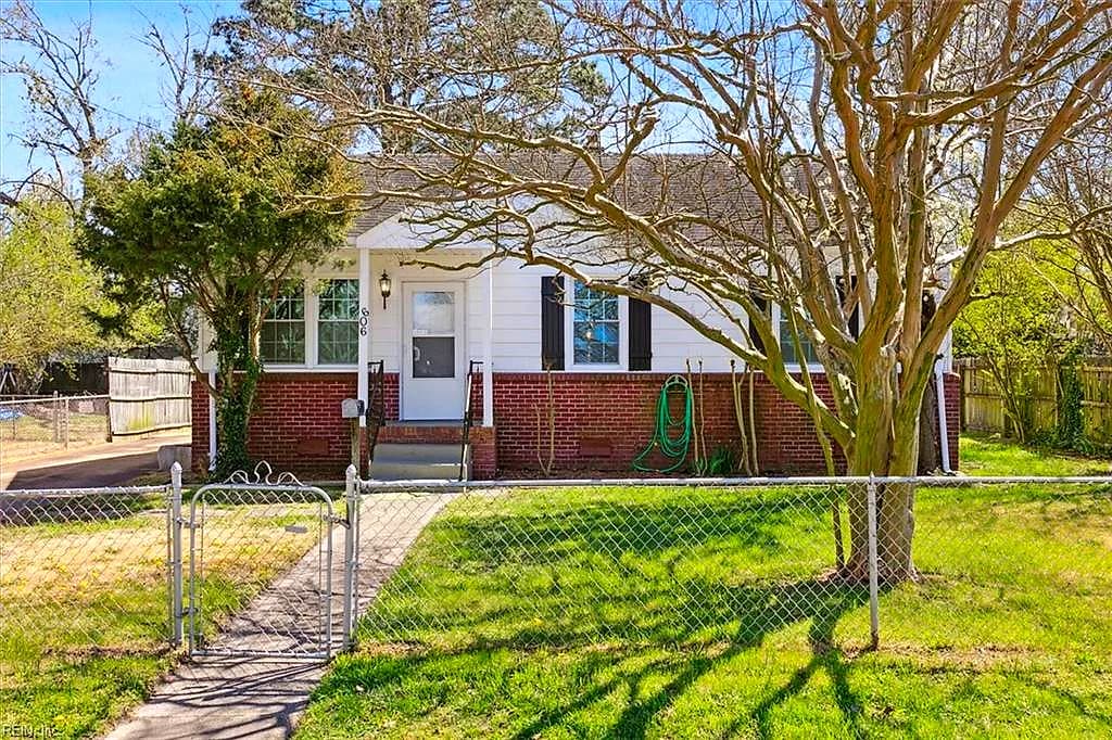 606 Randolph RD, NEWPORT NEWS VA 23605 - Main photo