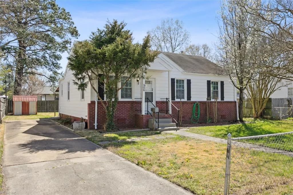 606 Randolph RD, NEWPORTNEWS VA 23605 - Photo 3