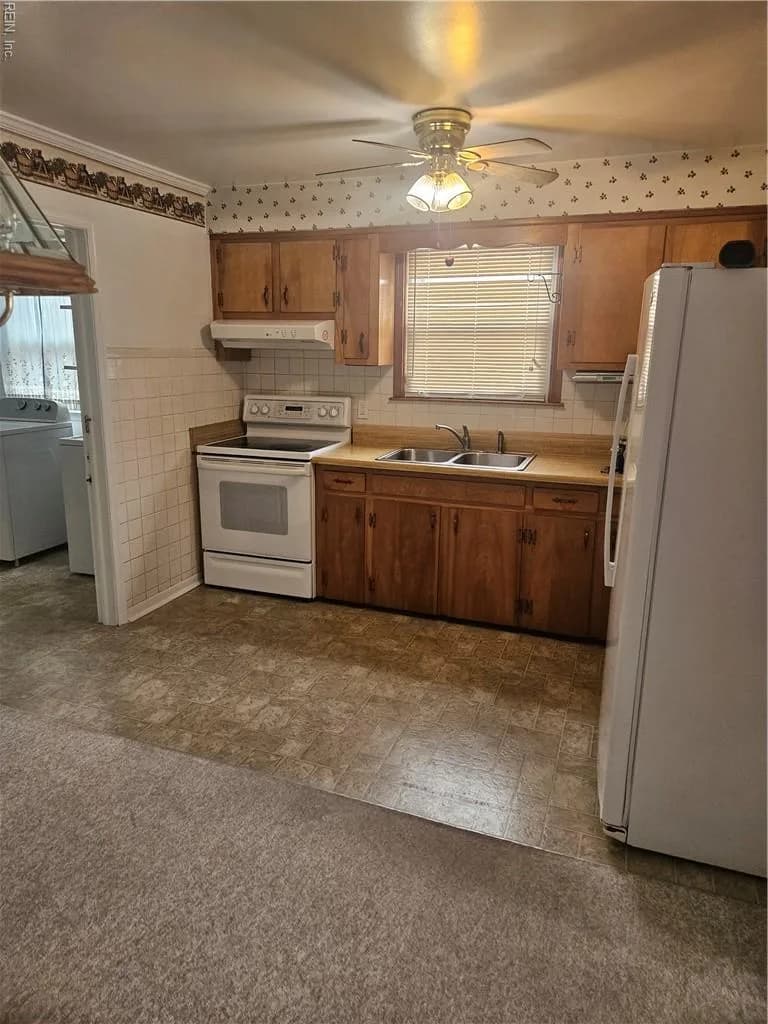 1529 Wood AVE, CHESAPEAKE VA 23325 - Photo 4