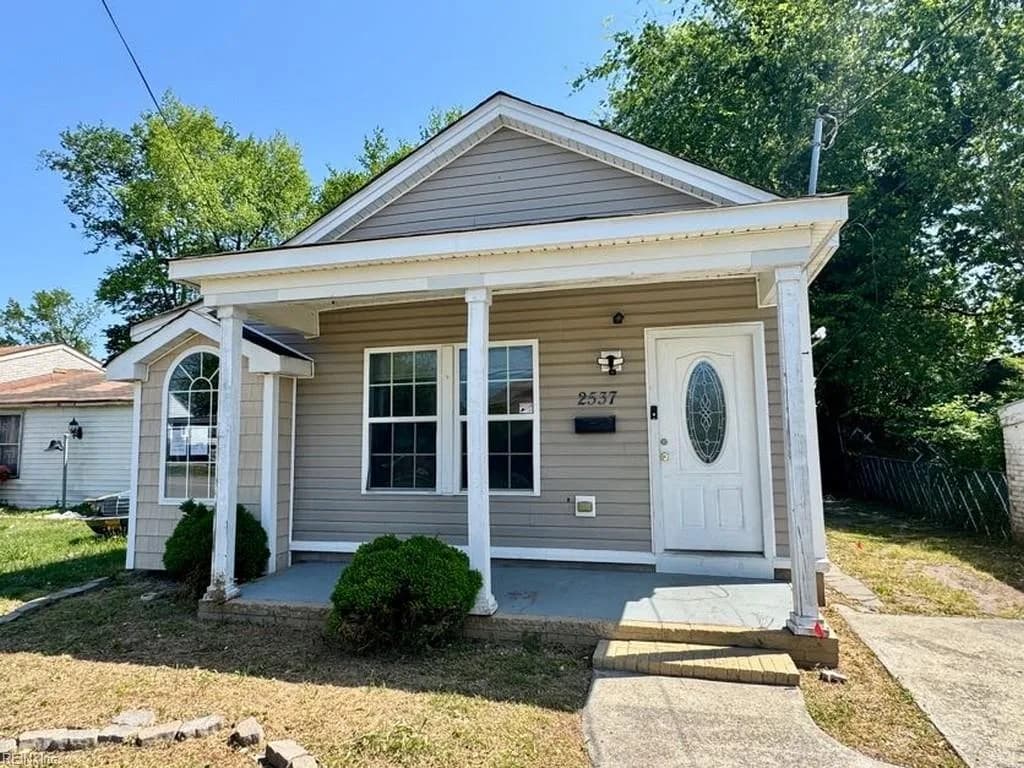 2537 Staunton AVE, PORTSMOUTH VA 23704 - Main photo