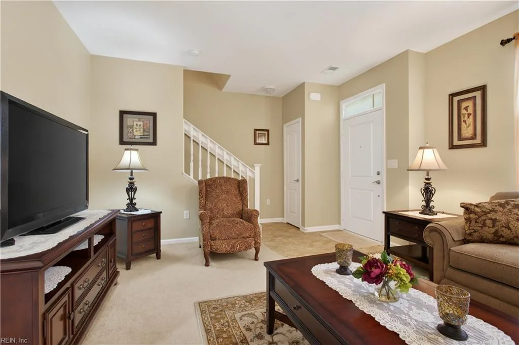 1513 Pucknall DR, CHESAPEAKE VA 23320 - Photo 4