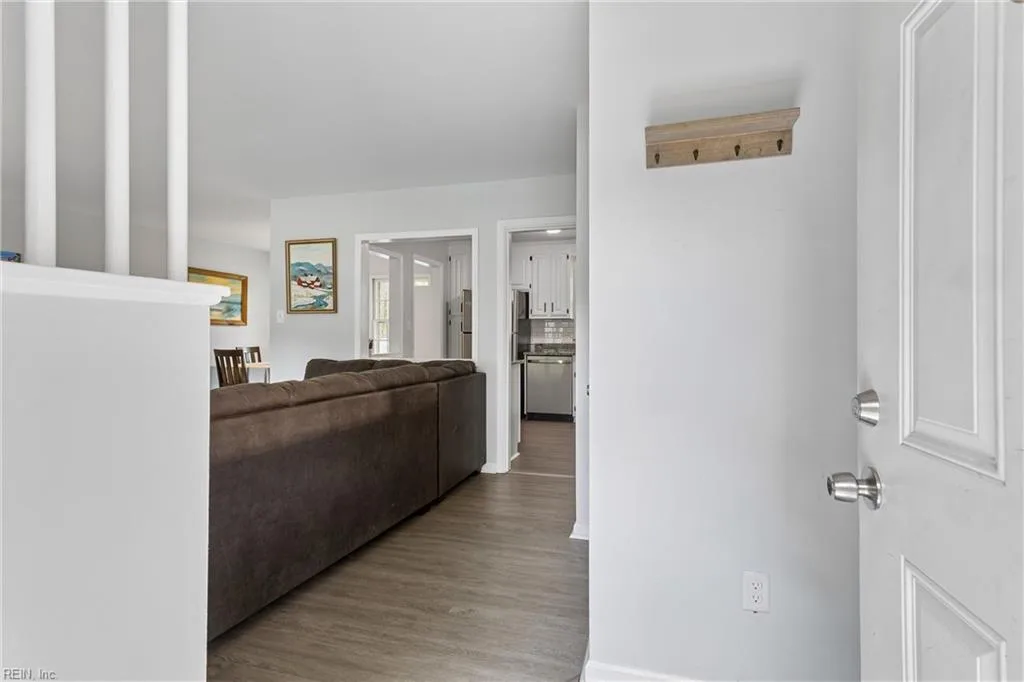 52 Gainsborough PL, NEWPORTNEWS VA 23608 - Photo 5