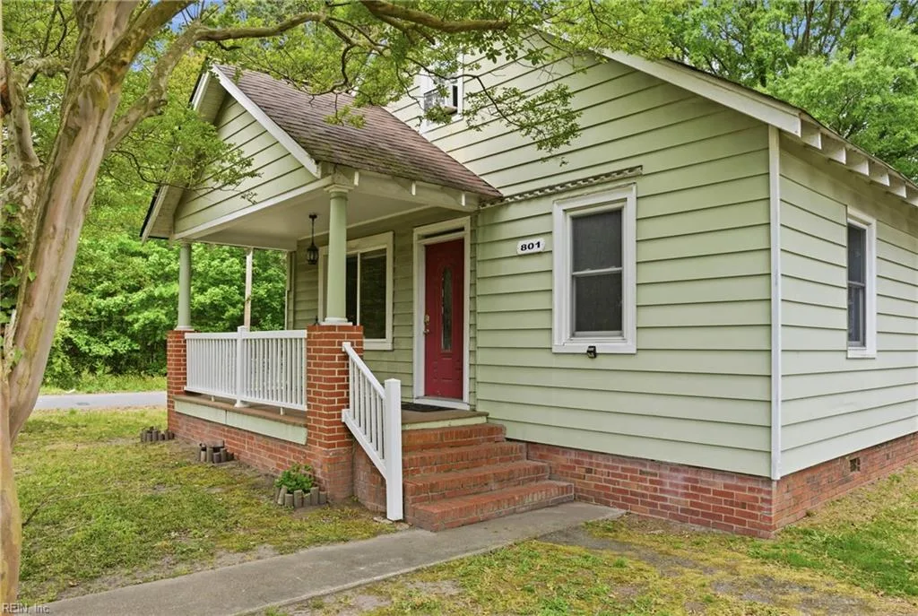 801 Gloucester ST, Hampton — 3 bed Residential, 1,642 sqft