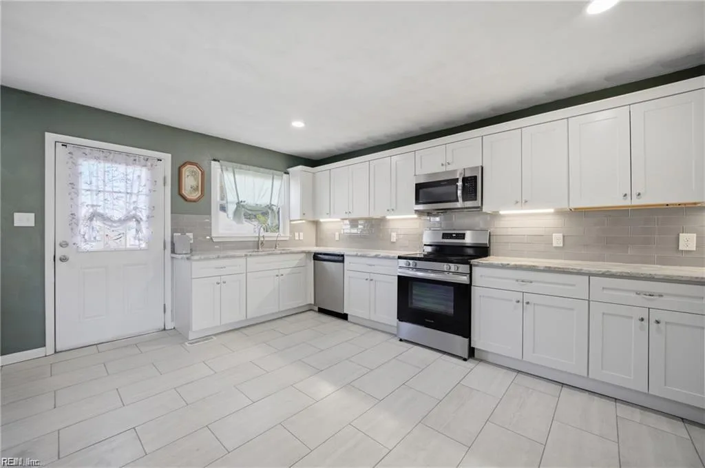 108 Marcy ST, PORTSMOUTH VA 23701 - Photo 4