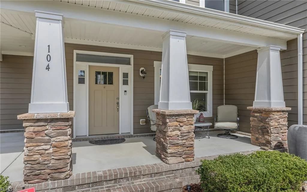 104 Bella DR, CHESAPEAKE VA 23322 - Photo 3