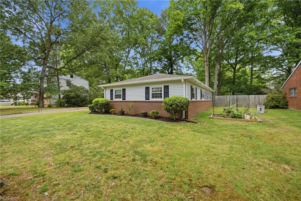 18 Ridgewood PW, NEWPORTNEWS VA 23608 - Photo 5