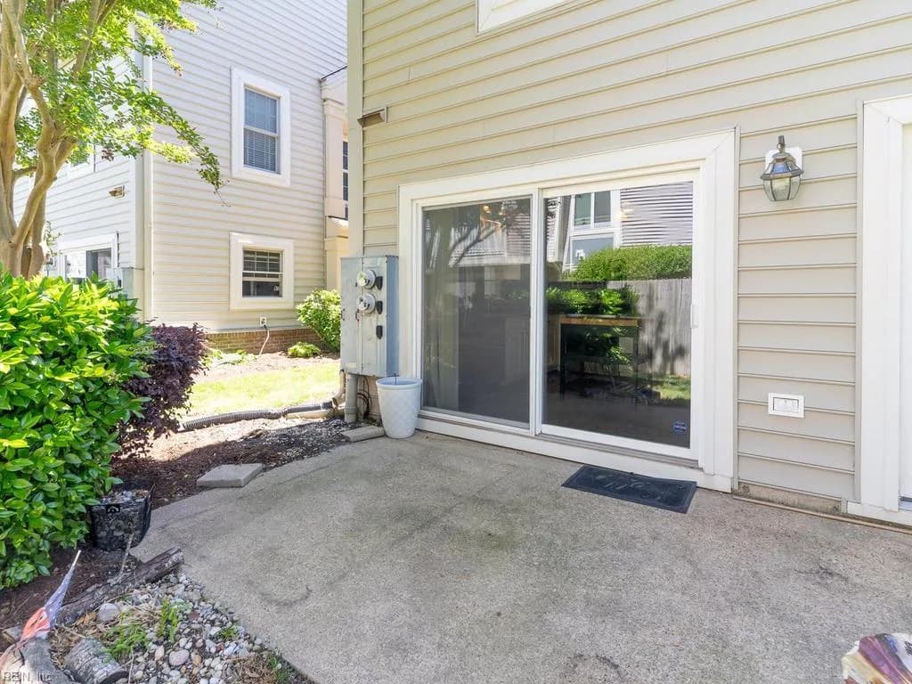 1067 Hanson WAY, VIRGINIABEACH VA 23454 - Photo 4