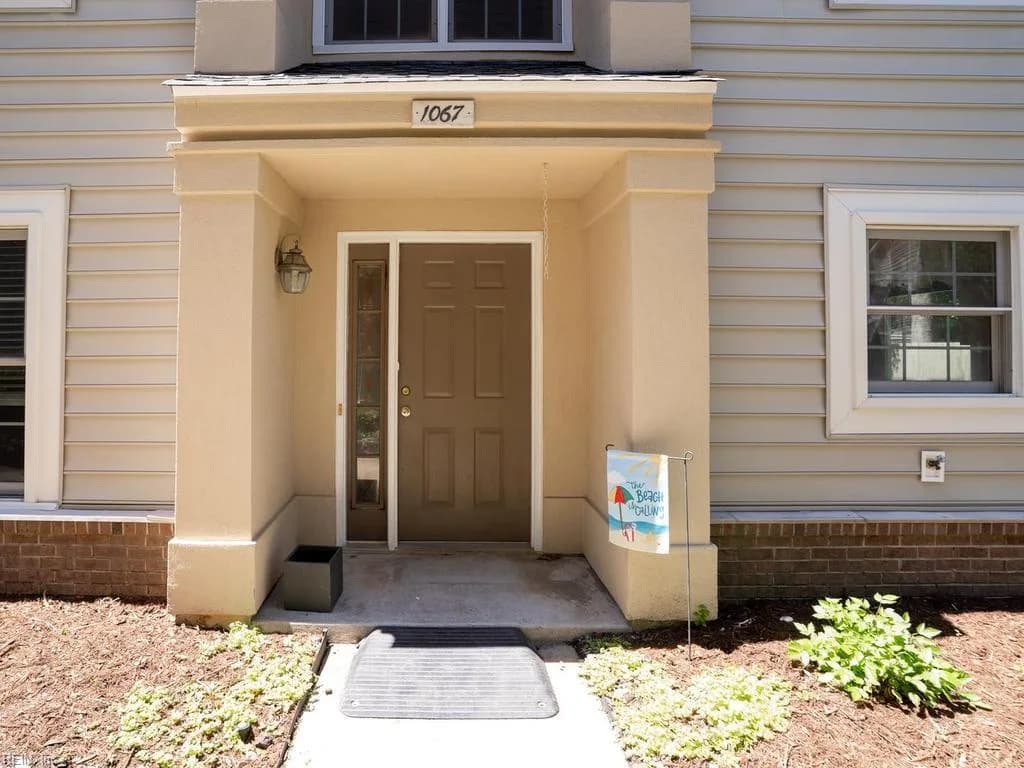 1067 Hanson WAY, VIRGINIABEACH VA 23454 - Photo 5