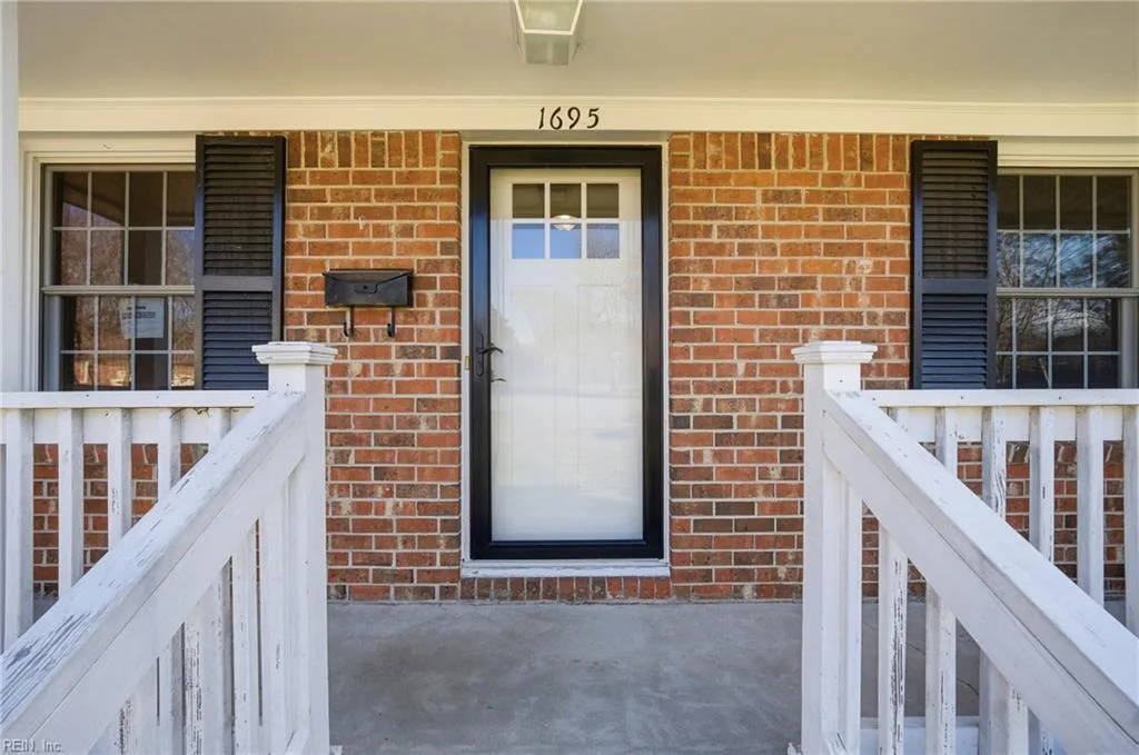 1695 Meredith RD, VIRGINIABEACH VA 23455 - Photo 5
