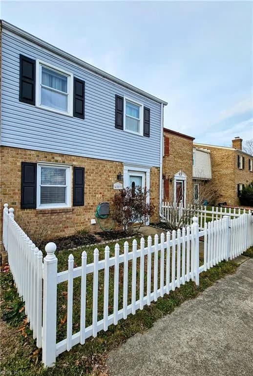 409 Shagbark RD, VIRGINIABEACH VA 23454 - Photo 2
