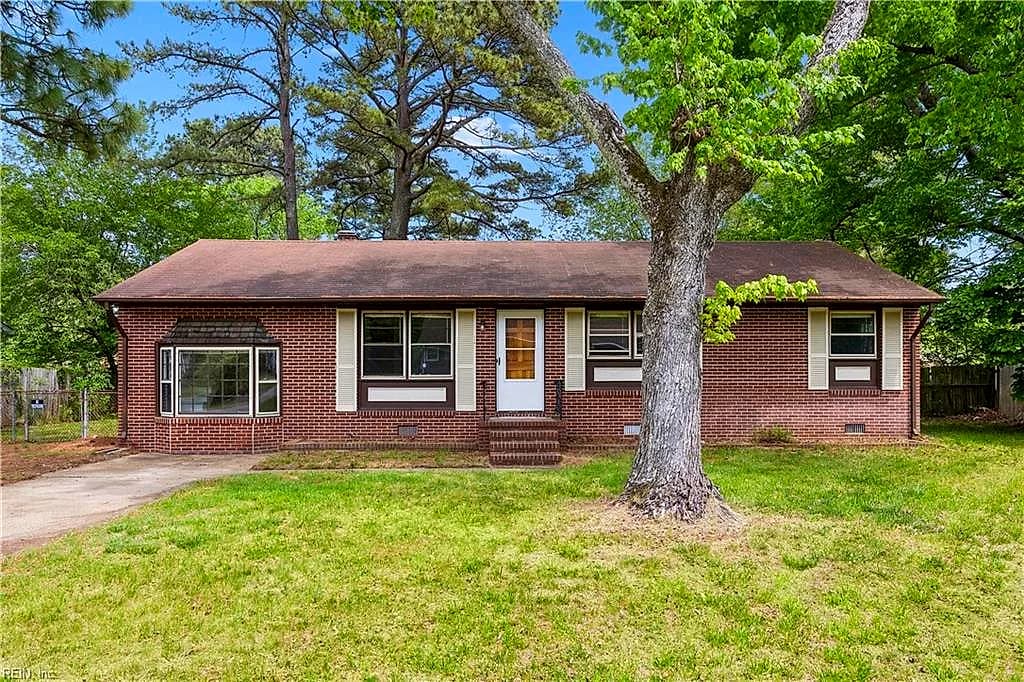 116 Bailey RD, YORKTOWN VA 23692 - Main photo