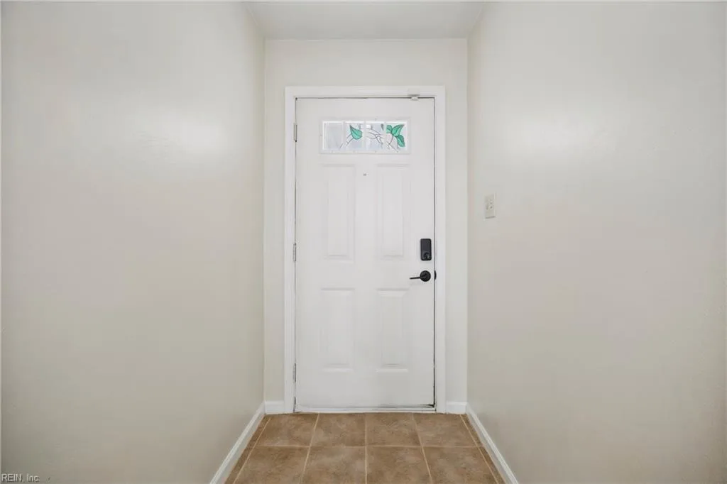 1917 Fayson CT, VIRGINIABEACH VA 23464 - Photo 5