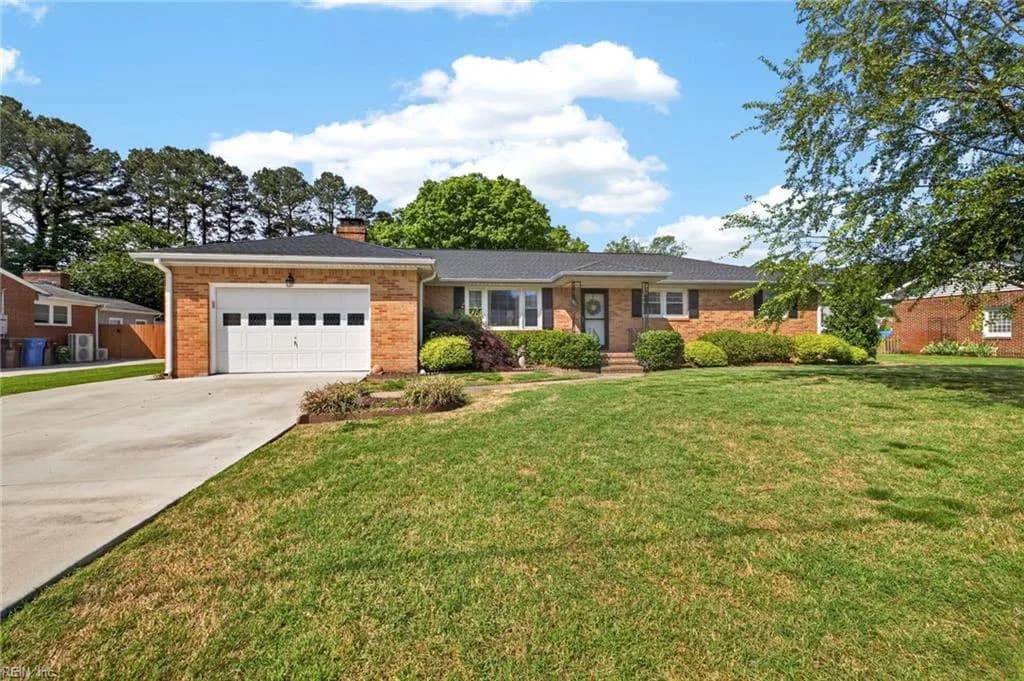 1256 Kingsway DR, CHESAPEAKE VA 23320 - Photo 2