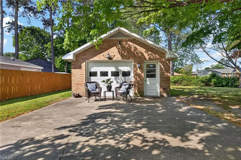 1256 Kingsway DR, CHESAPEAKE VA 23320 - Photo 4