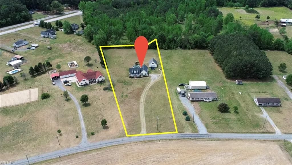 21262 Buckhorn Quarter RD, COURTLAND VA 23837 - Photo 4