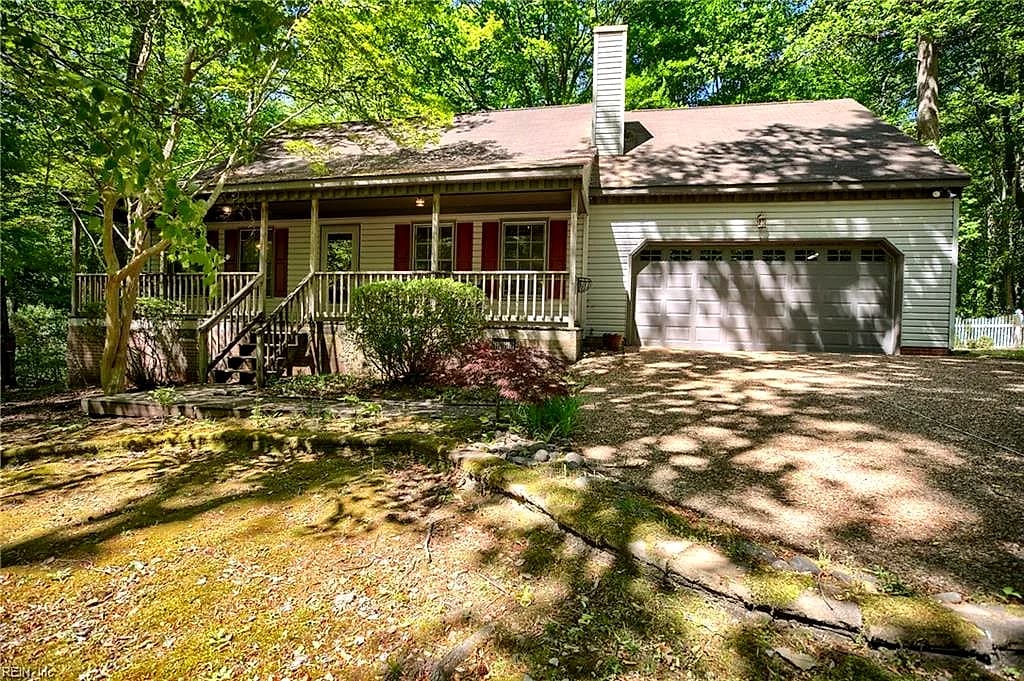 106 Fleetney CIR, SMITHFIELD VA 23430 - Main photo