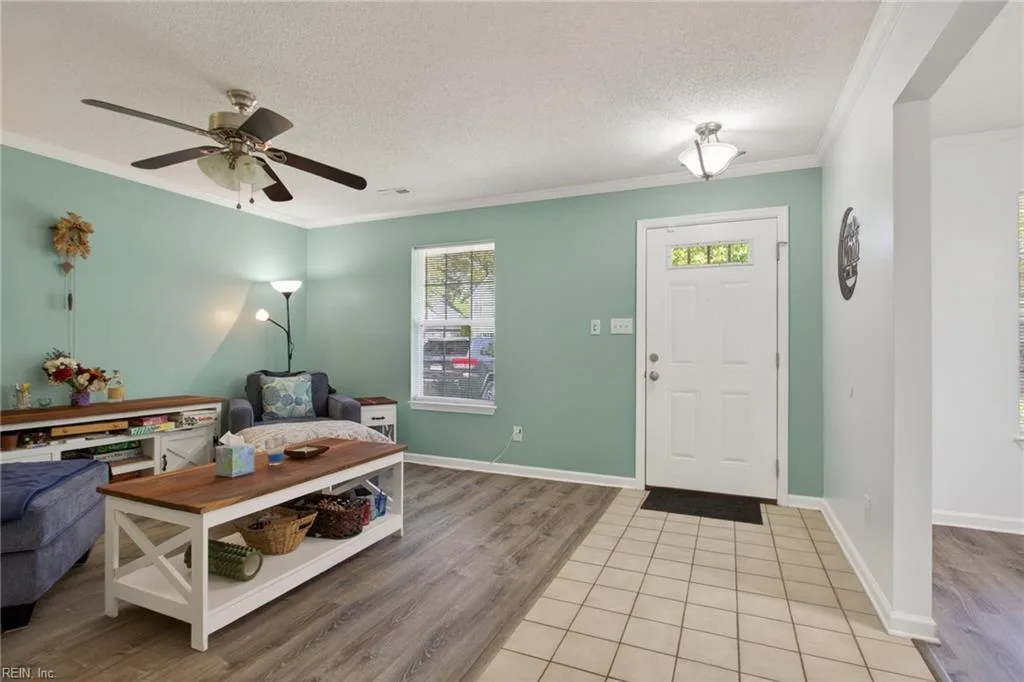 103 Kathleen PL, YORKTOWN VA 23693 - Photo 5