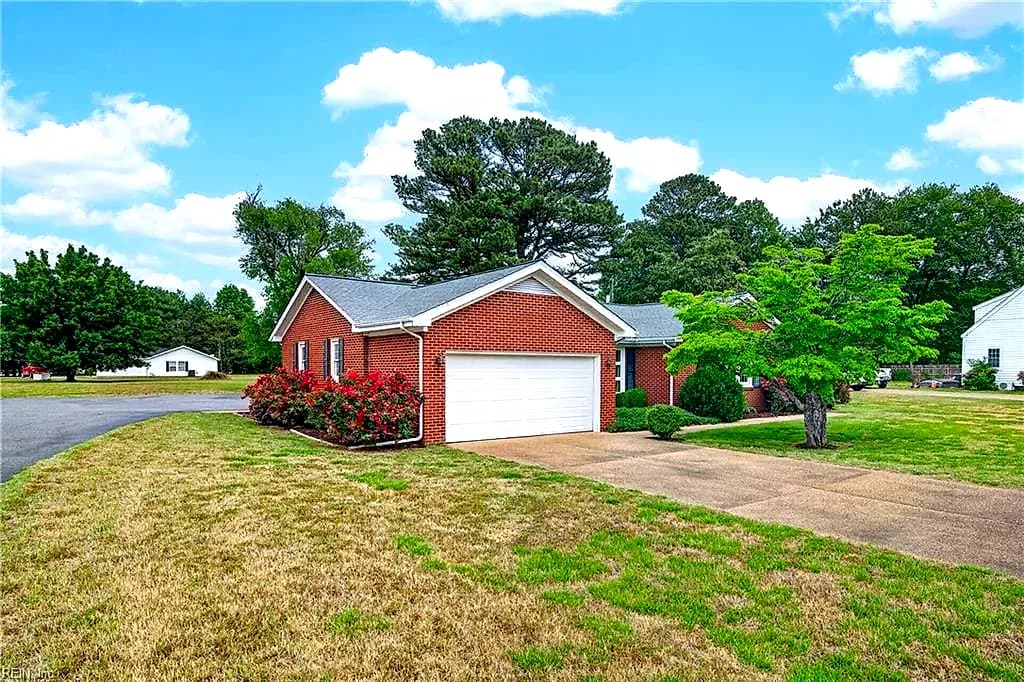 6743 Williams Landing RD, HAYES VA 23072 - Photo 4