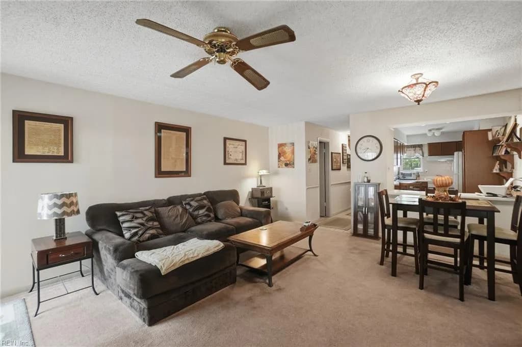 1310 Linkhorn CIR, VIRGINIABEACH VA 23451 - Photo 5