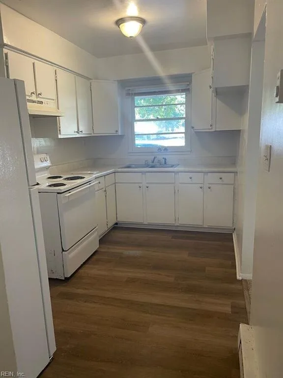 3219 Brest AVE #A, NORFOLK VA 23509 - Photo 3