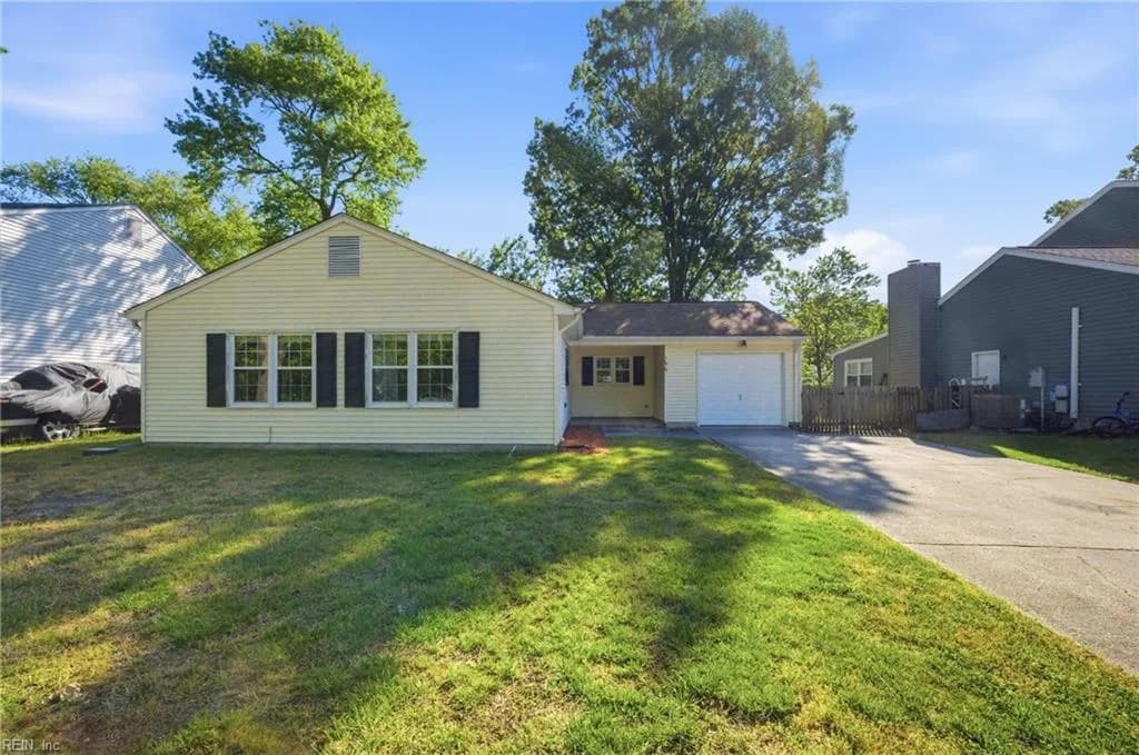 166 Fairmont DR, HAMPTON VA 23666 - Photo 2