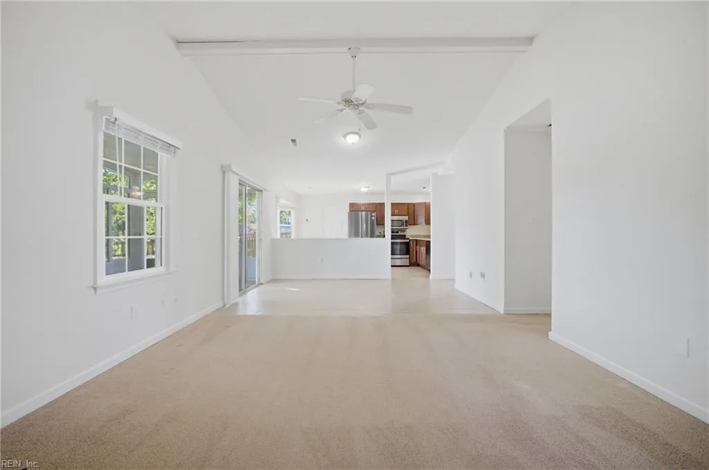 166 Fairmont DR, HAMPTON VA 23666 - Photo 4
