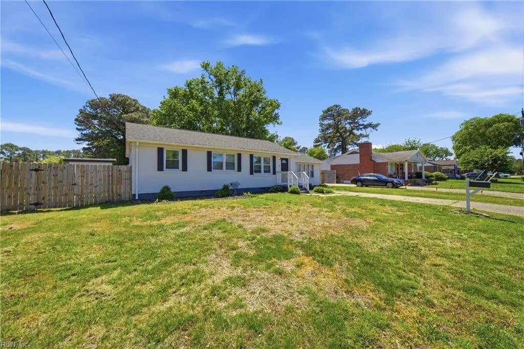 705 Warfield DR, PORTSMOUTH VA 23701 - Photo 3