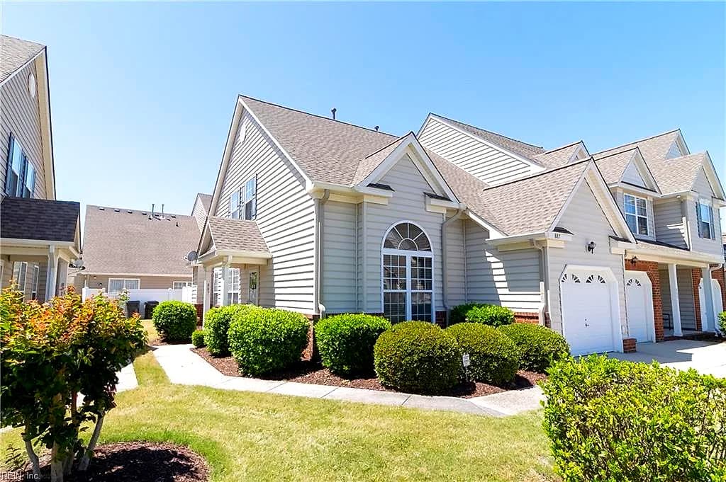 887 Hunley DR, VIRGINIA BEACH VA 23462 - Main photo