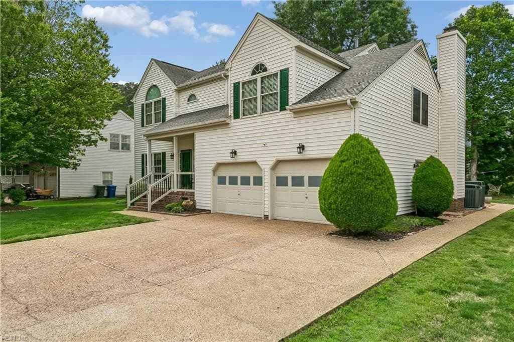 348 Lynchburg DR, NEWPORTNEWS VA 23606 - Photo 3