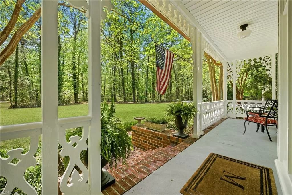 1024 Pleasant Ridge DR, CHESAPEAKE VA 23322 - Photo 5