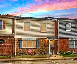 3244 Yorkborough WAY, VIRGINIA BEACH VA 23453 - Main photo