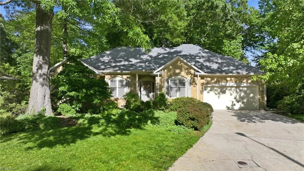 517 Liverpool CT, Chesapeake — 4 bed Residential, 2,520 sqft