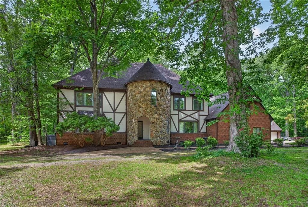 521 Woodards Ford RD, CHESAPEAKE VA 23322 - Main photo