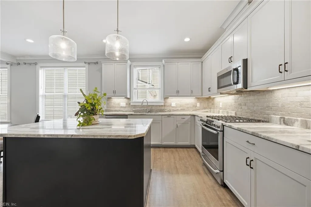 1435 Waltham LN, NEWPORTNEWS VA 23608 - Photo 5