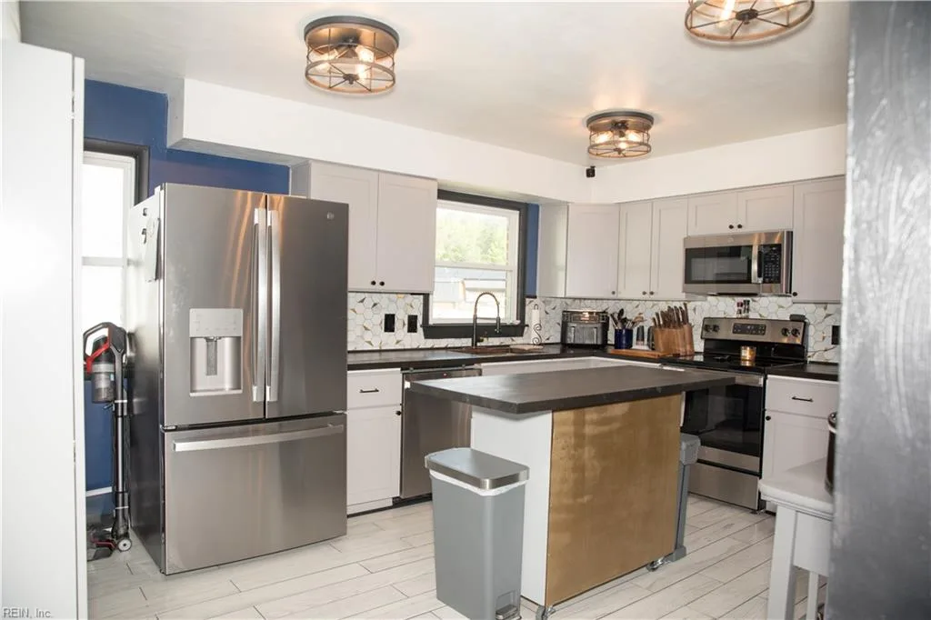 7 Lake Forest CT, PORTSMOUTH VA 23701 - Photo 5