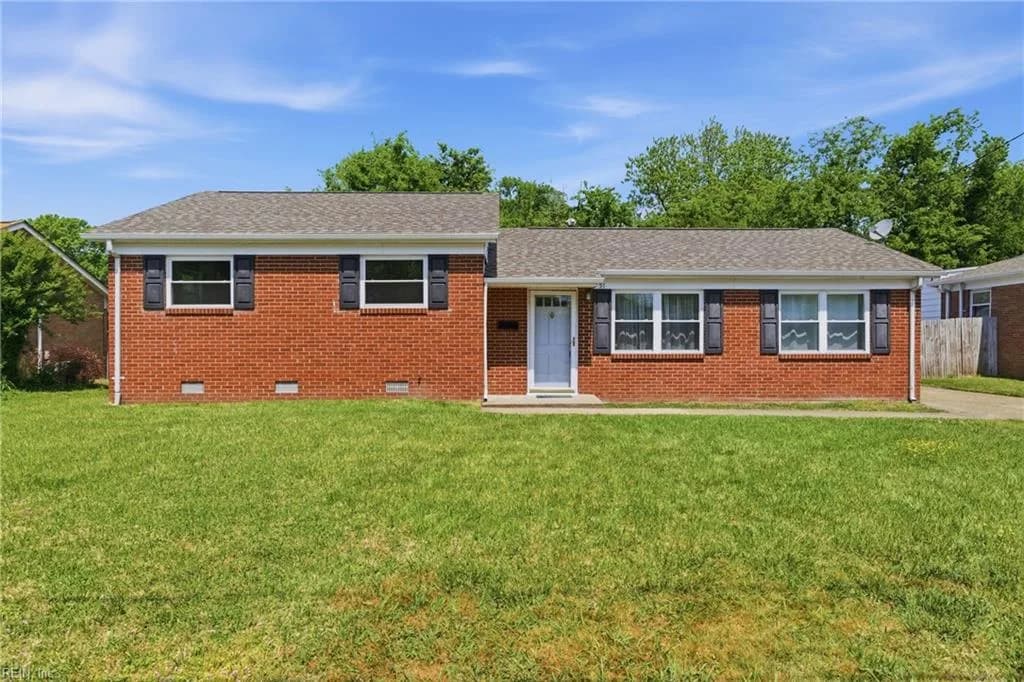 51 Longwood DR, HAMPTON VA 23669 - Main photo