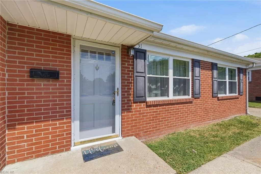 51 Longwood DR, HAMPTON VA 23669 - Photo 4