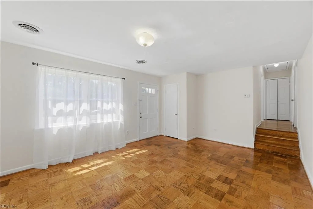 51 Longwood DR, HAMPTON VA 23669 - Photo 5