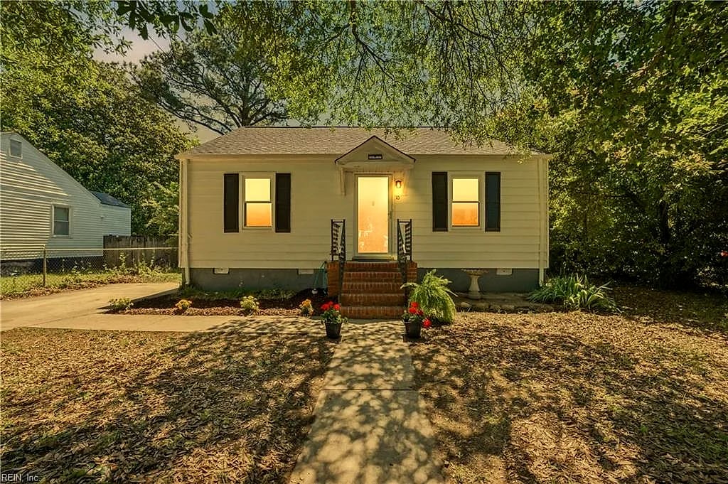 10 Brentwood DR, Hampton — 2 bed Residential, 1,000 sqft