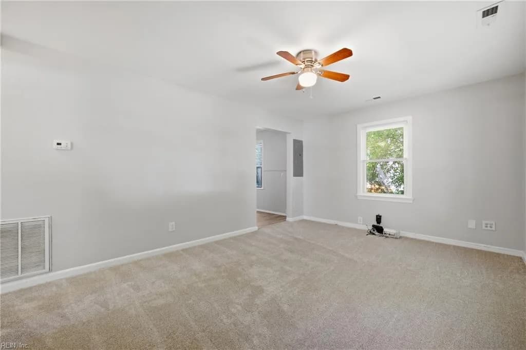10 Brentwood DR, HAMPTON VA 23669 - Photo 5