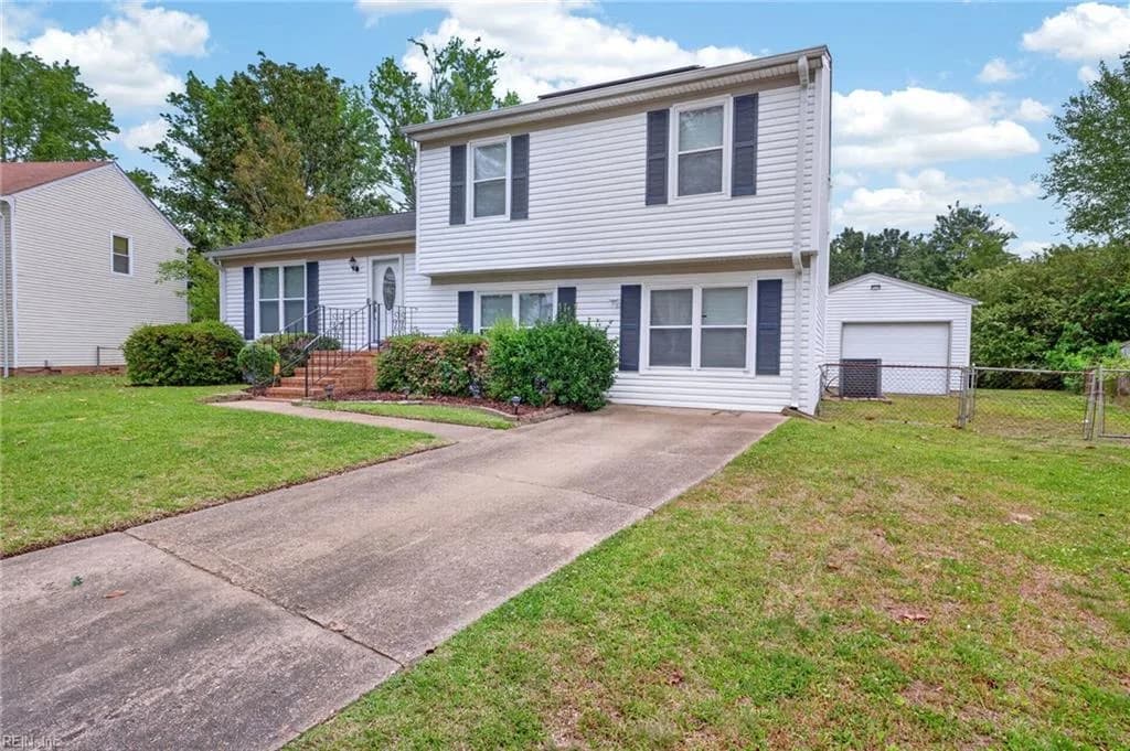 1022 Bowling Green TRL, CHESAPEAKE VA 23320 - Photo 3