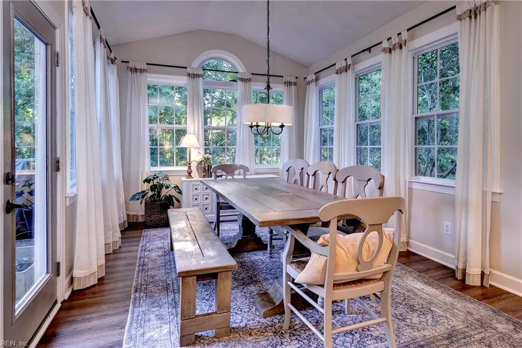 215 N Benjamin Howell ST, WILLIAMSBURG VA 23188 - Photo 5