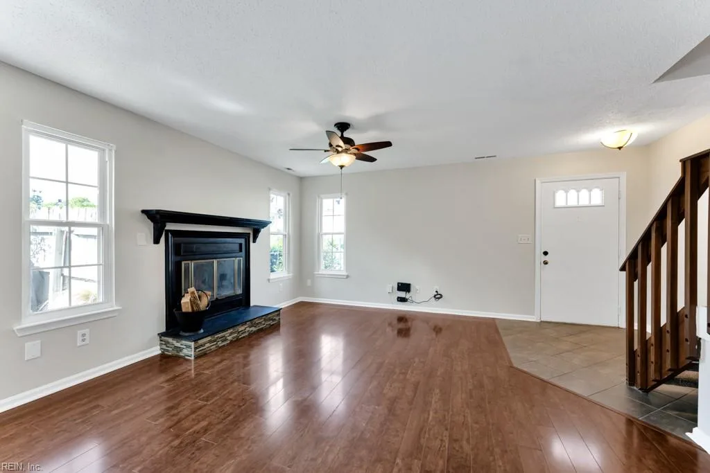 126 Castilian DR, VIRGINIABEACH VA 23462 - Photo 4