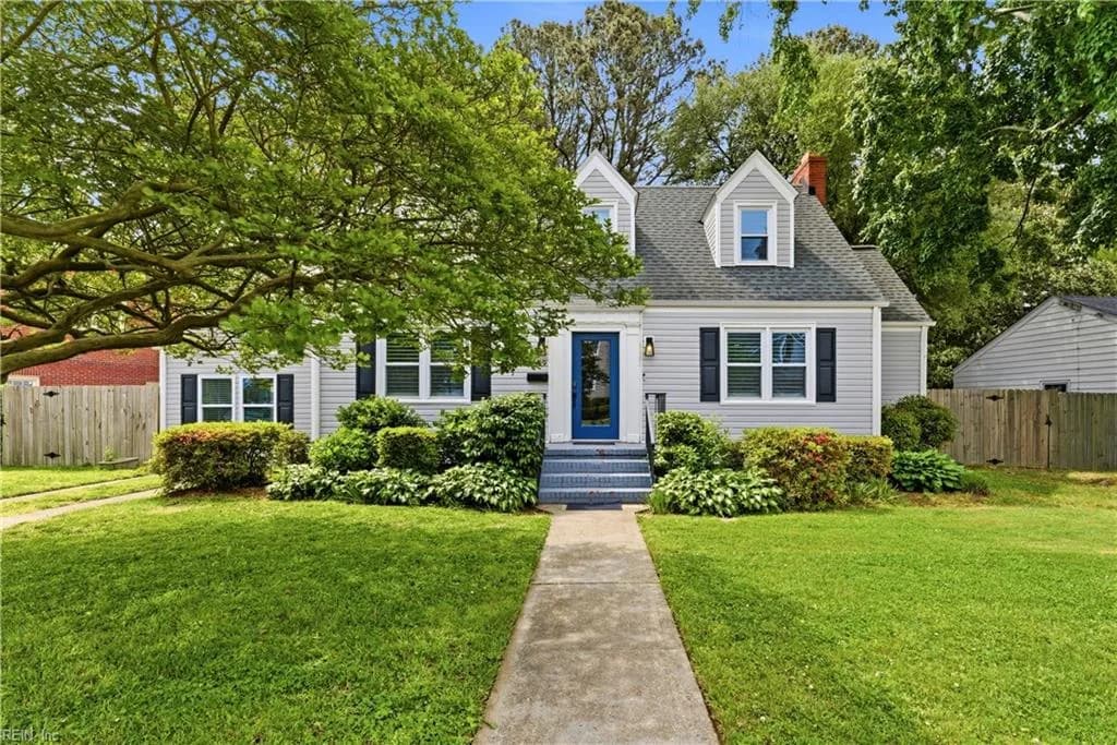 1049 N Lexan CRES, NORFOLK VA 23508 - Photo 2