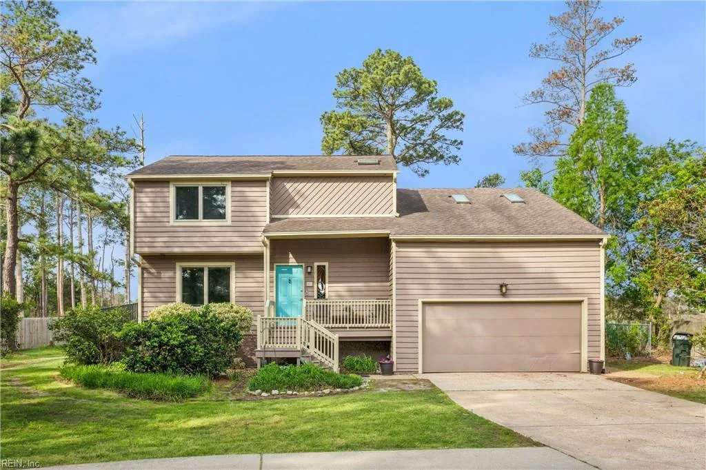 115 N Lawson RD, Poquoson — 3 bed Residential, 2,155 sqft