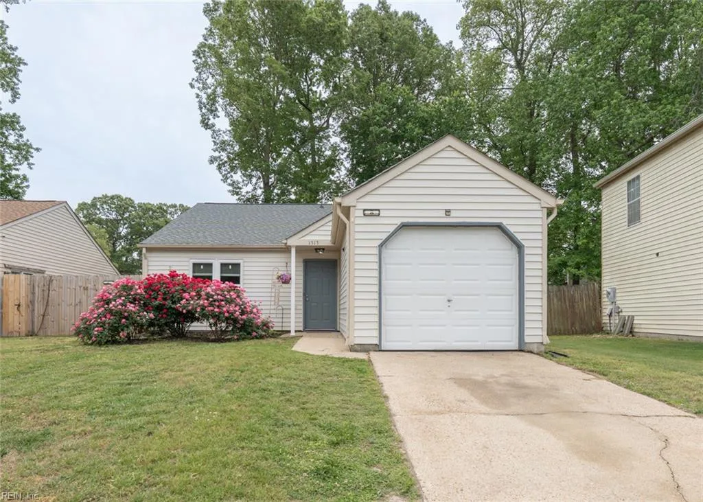 1313 Petrell DR, Virginia Beach — 3 bed Residential, 1,200 sqft